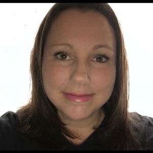 Meet your Posher, Elena